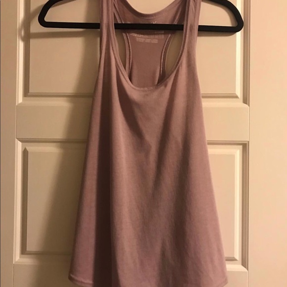 Women’s Clothing - Picture 8 of 8